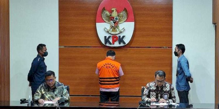AMP saat ditangkap oleh KPK. (Istimewa/rmolsumsel.id)