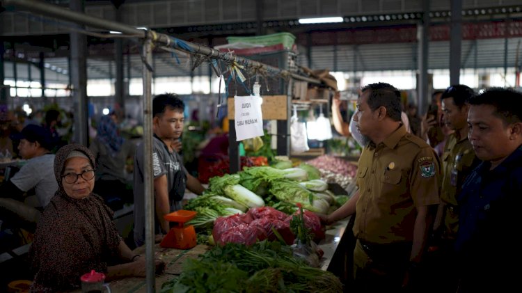  Pemkab Muara Enim kembali menggelar Operasi Pasar Murah (OPM) di Pasar Inpres Blok D Muara Enim. (Dokumentasi Pemkab Muara Enim)